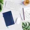 Блокнот А5 135x212мм BRAUBERG "Soft touch" под кожу, резинка, держатель, 80л клетка, синий, 117149 по низкой цене оптом 