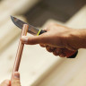 Нож для тяжелых работ с точилкой, FISKARS, трехкомпонентная рукоятка, напильник на лезвии, 1023619 по низкой цене оптом 