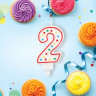 Свеча-цифра для торта "2" ДВУСТОРОННЯЯ с конфетти, 8,5 см, ЗОЛОТАЯ СКАЗКА, держатель, блистер, 591395 по низкой цене оптом 
