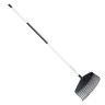 Грабли веерные FISKARS, облегченные, высота 172 см, алюминиевый черенок, 1019606 по низкой цене оптом 