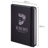 Ежедневник недатированный с резинкой А5 (145х203 мм), BRAUBERG, твердый, 128 л., "Барбер", 114559 по низкой цене оптом Ежедневник недатированный с резинкой А5 (145х203 мм), BRAUBERG, твердый, 128 л., "Барбер", 114559 по низкой цене оптом