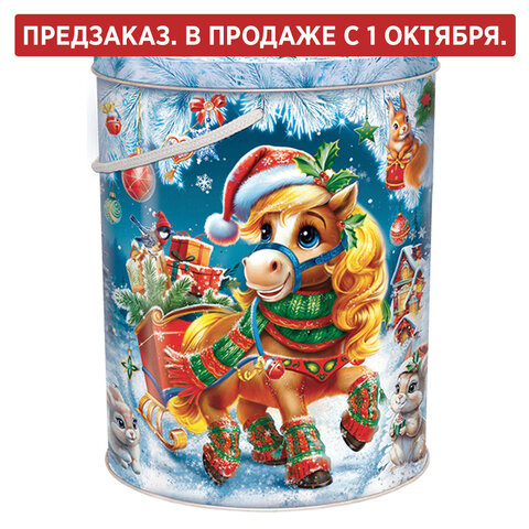 Подарок новогодний "НОВОГОДНИЙ КУРЬЕР",1000 г, НАБОР конфет, жестяная туба с ручкой, МОСУПАК по низкой цене оптом Подарок новогодний "НОВОГОДНИЙ КУРЬЕР",1000 г, НАБОР конфет, жестяная туба с ручкой, МОСУПАК по низкой цене оптом